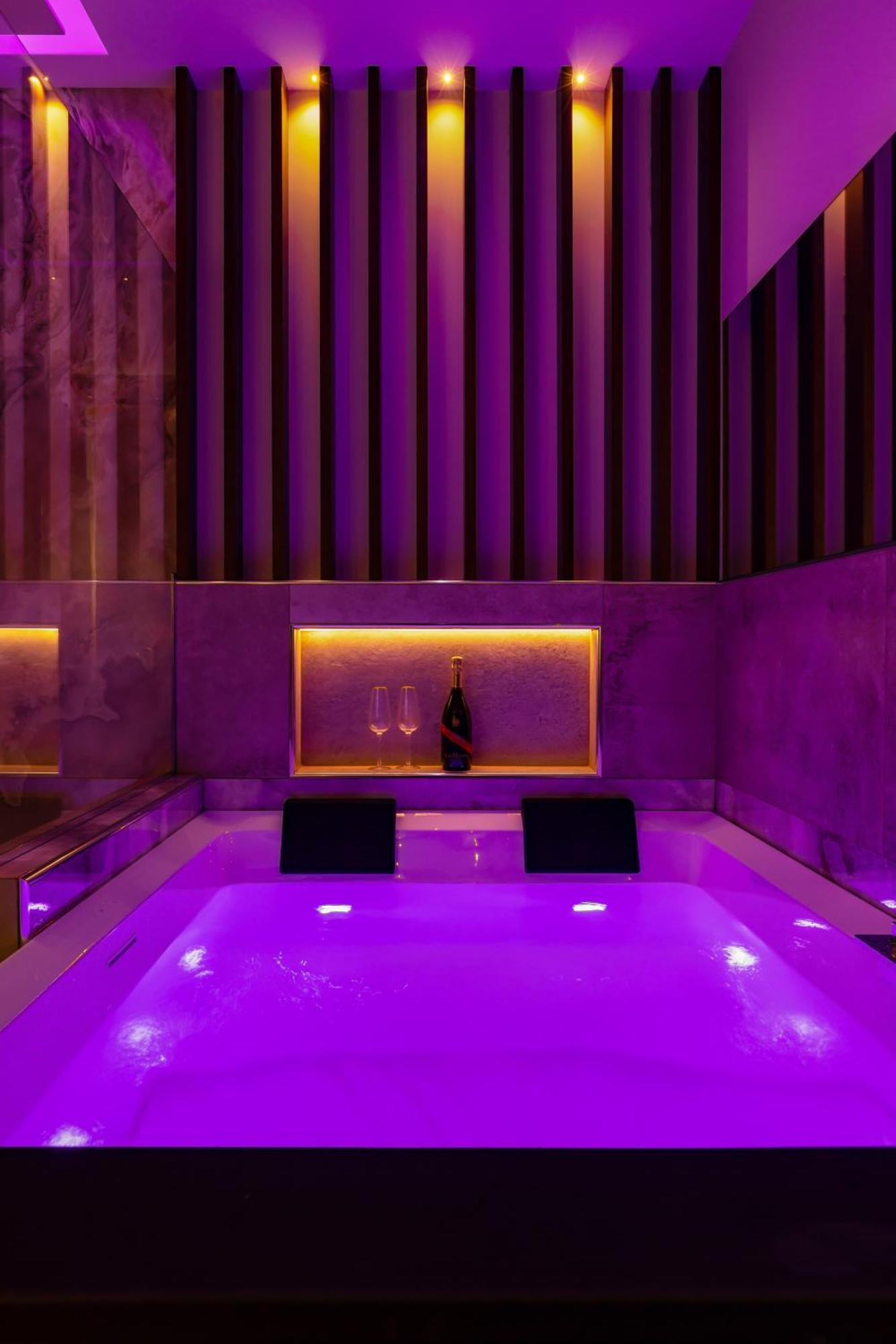 Albadea Deco&Jacuzzi Hotel โรม ภายนอก รูปภาพ